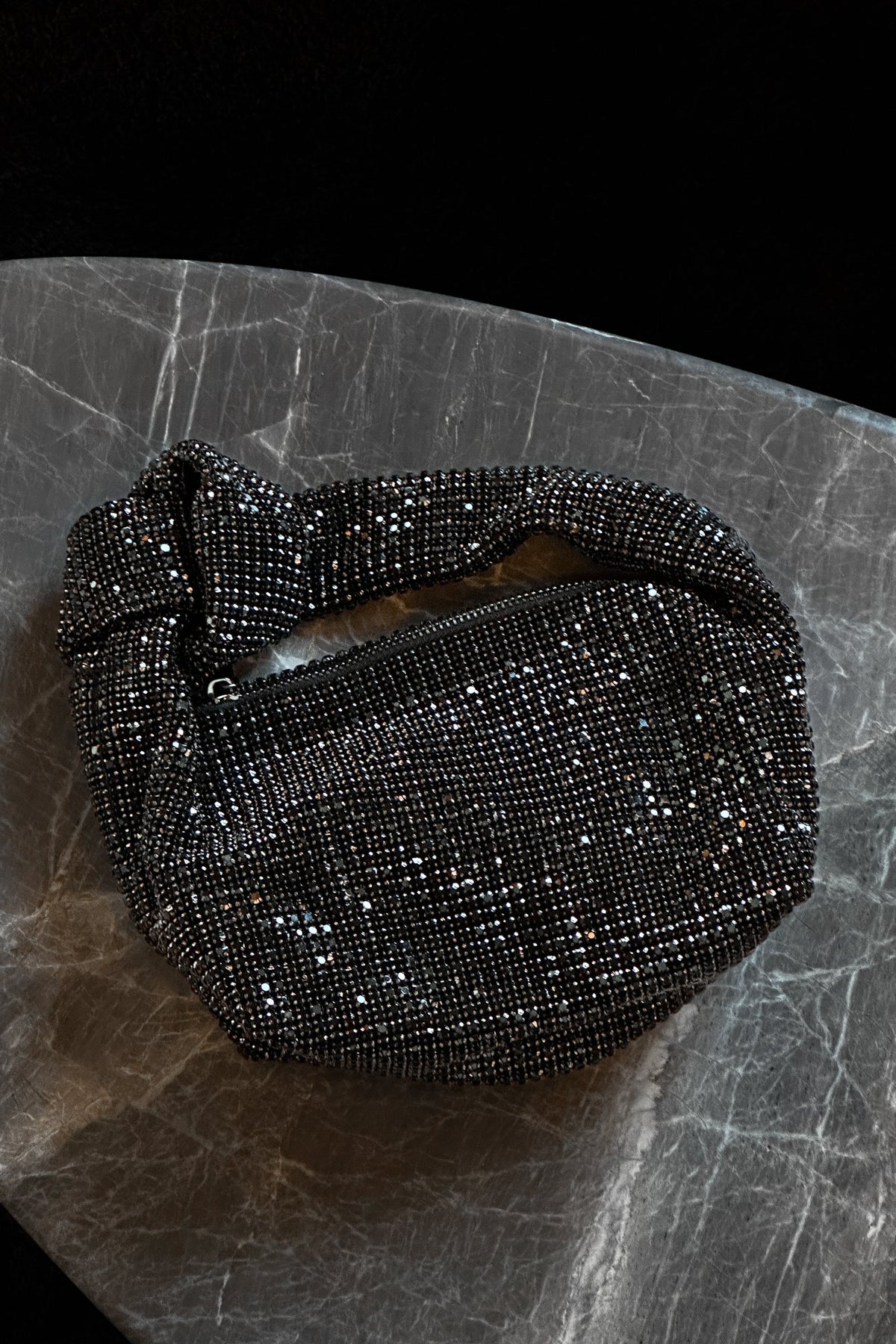 Noellas Sissy Sequin Bag Black. Køb Tasker hos www.noellafashion.dk